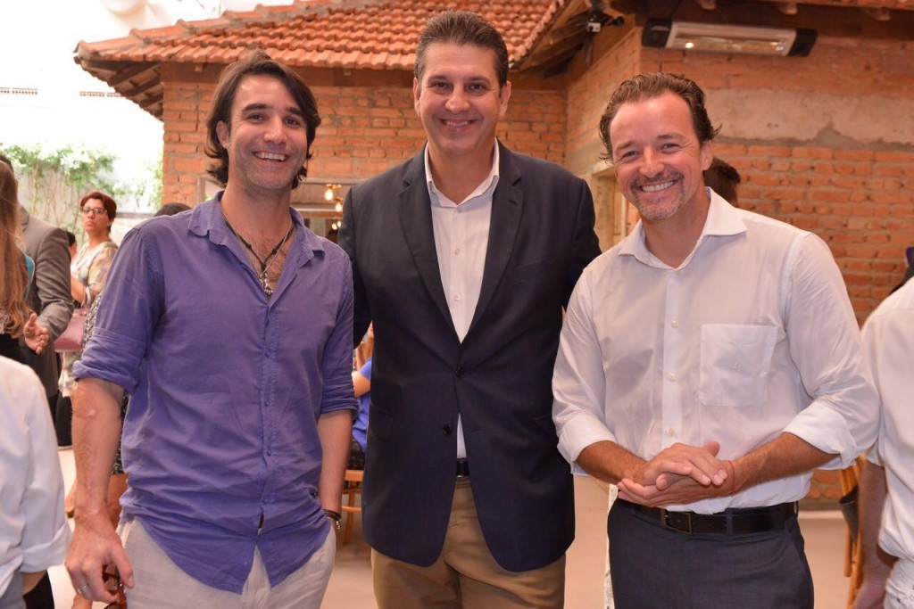 Thomas Baccaro, fotógrafo, Lauro Andrade e Christian Kadow, presidente da Mekal